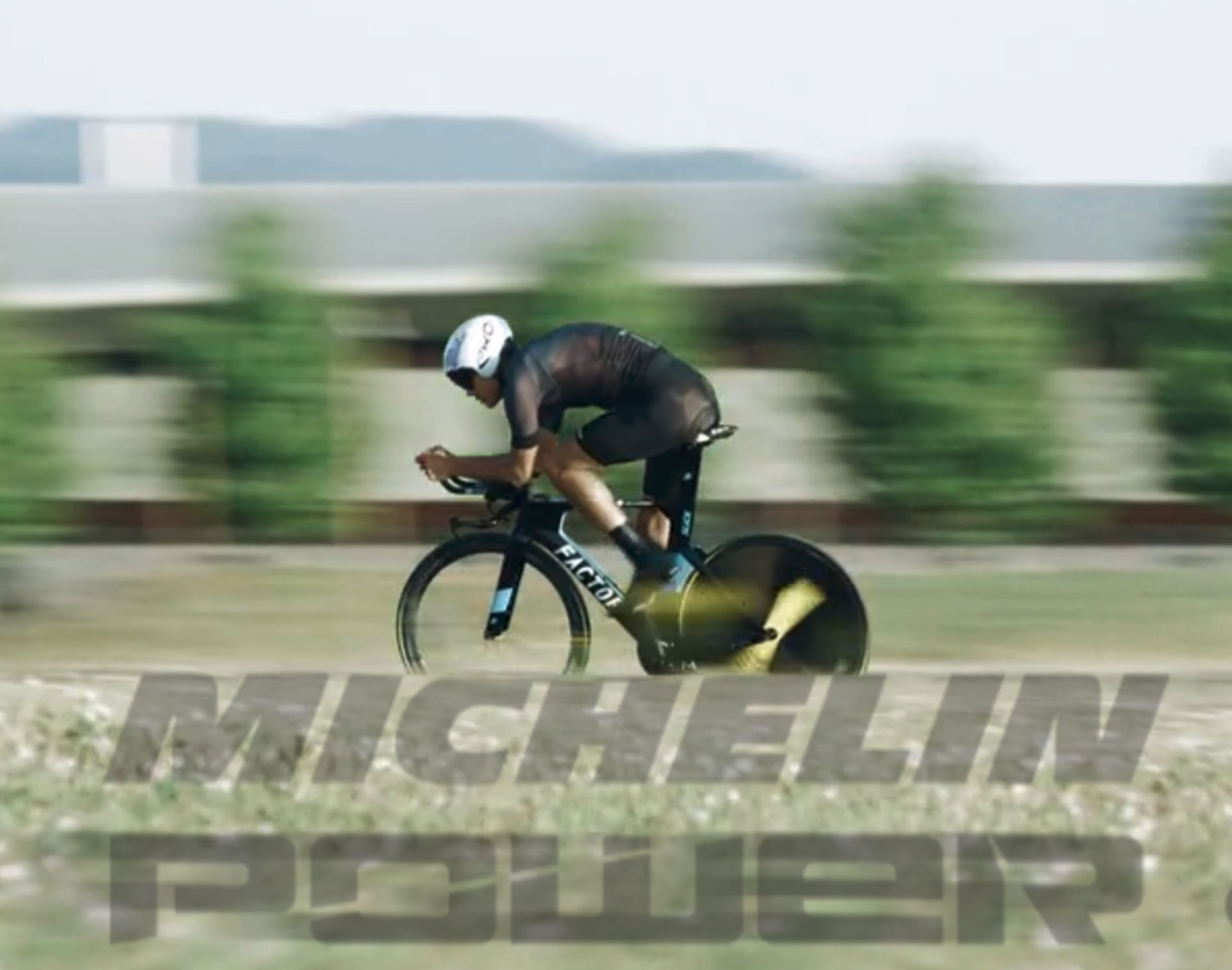 Michelin_Power Road